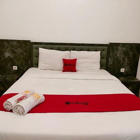 Reddoorz At Sukomanunggal Surabaya Luaran gambar
